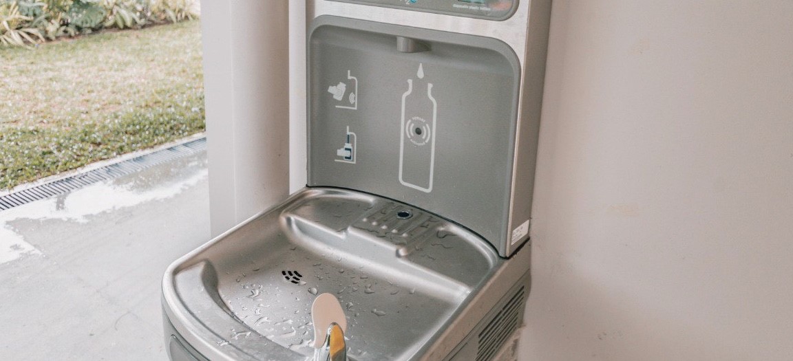 drinking fountain at terminal 2